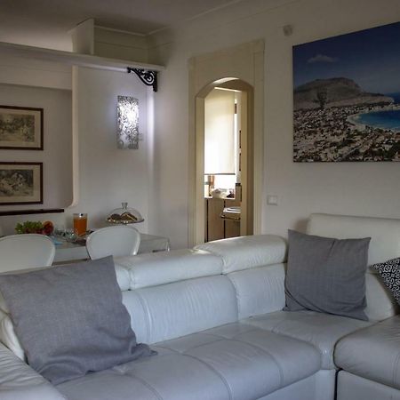 Villa Degli Ulivi مونديلّو المظهر الخارجي الصورة