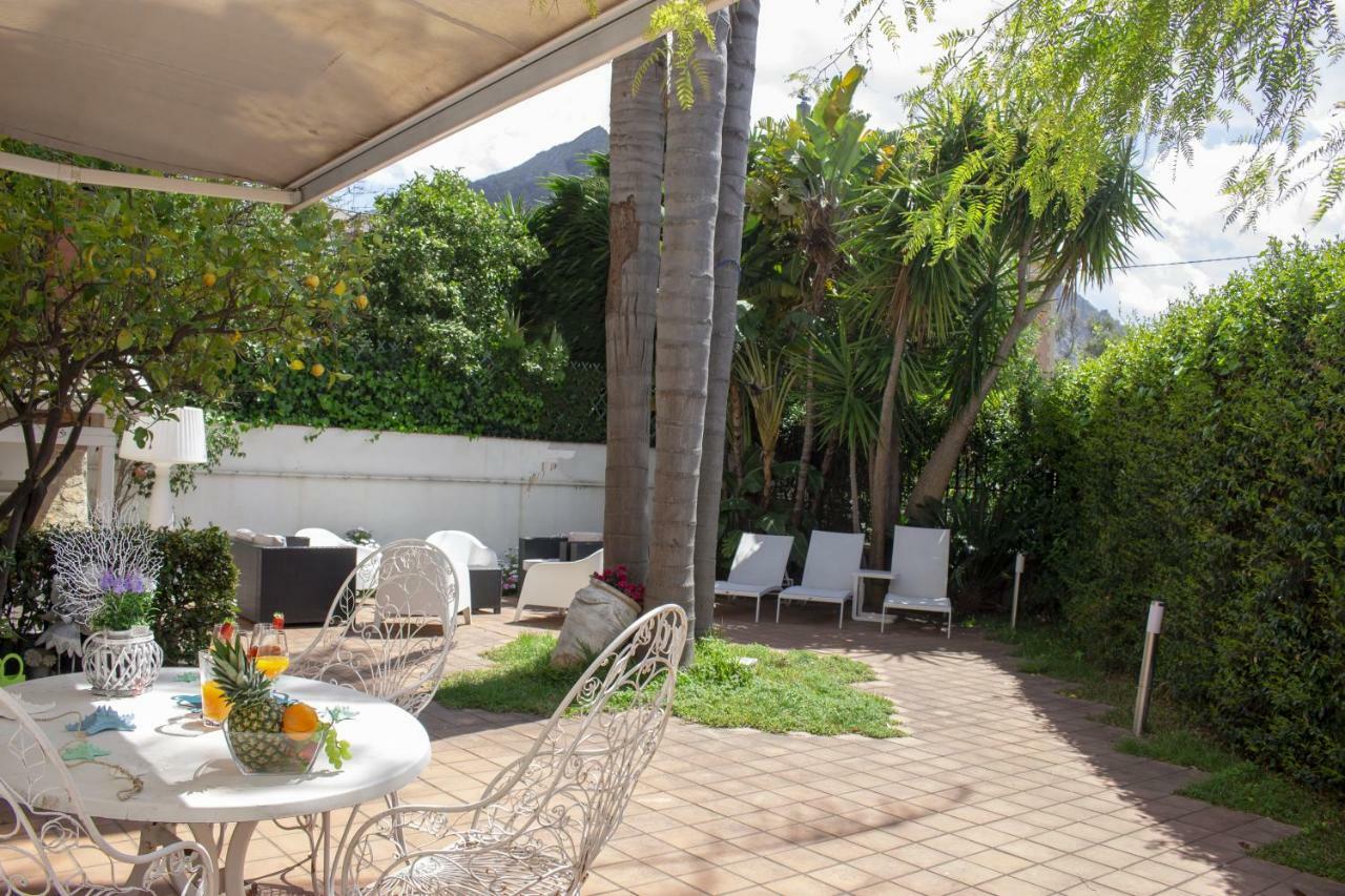 Villa Degli Ulivi مونديلّو المظهر الخارجي الصورة